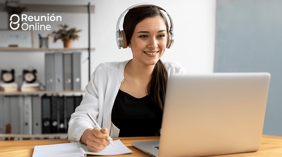 Controllab impulsa una iniciativa educativa para optimizar las actividades de laboratorio en los países hispanohablantes